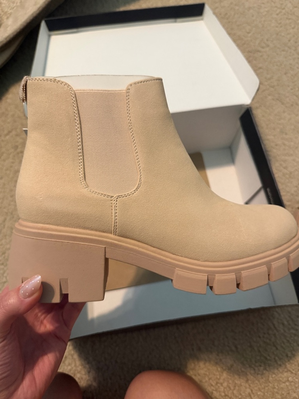 Chunky heel bootie